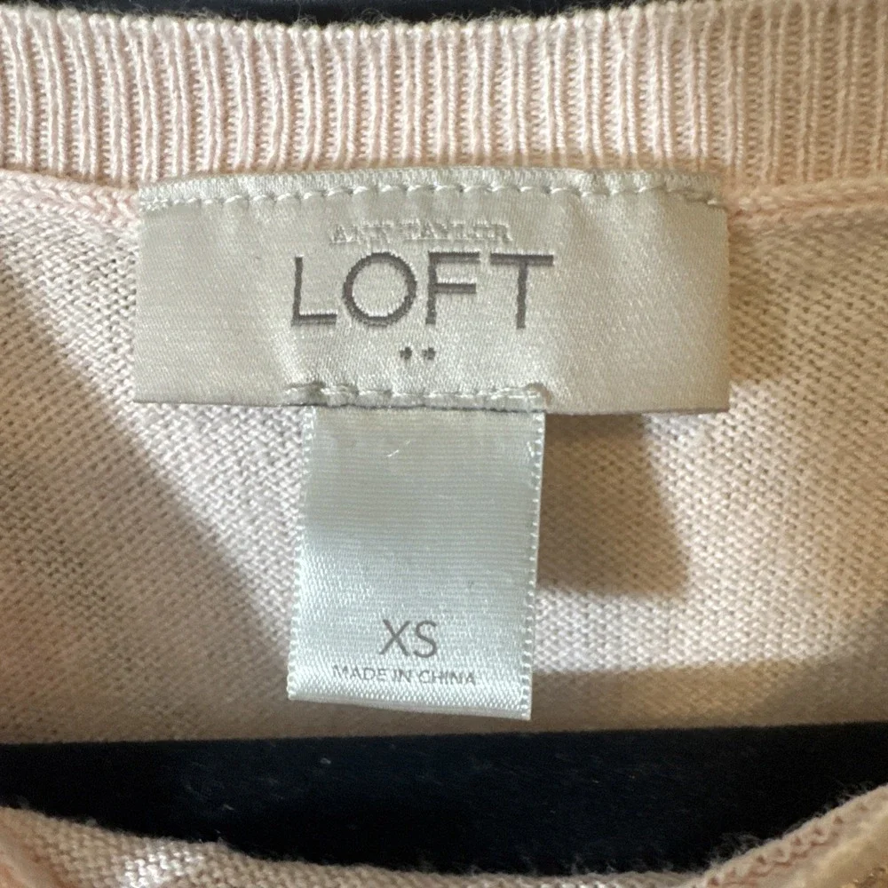 Ann Taylor Loft Sweater Beaded Neckline Pink Women's Size XS - Picture 4 of 7